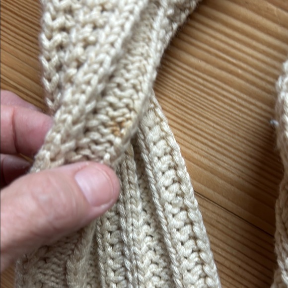 Cream Turtleneck Sweater - Picture 4 of 5